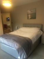 B&B Oswestry - Victorian Church Flat 3 - Bed and Breakfast Oswestry