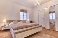 Charles Bridge Royal Apartment - B&B Praga
