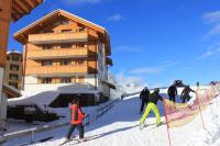 Chalet Aquila 8 Penthouse - B&B Wengen