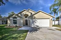 Mickeys Landing - Luxurious 4BR with 2 Master Suites, Privacy Fenced Pool & Hot Tub BBQ Game RM 2 miles to Disney! - B&B