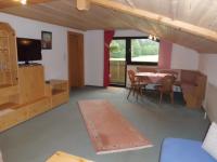 Appartamento con 2 Camere da Letto e Balcone