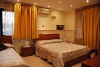 Camera Familiare con Bagno Privato