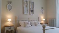 Queen Room with Garden View