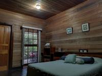 Queen Room with Garden View