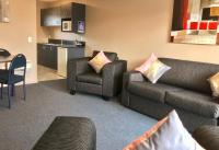 Executive Two-Bedroom Apartment with Spa Bath 4