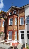 Gorgeous Town Centre Apt with Courtyard Garden - B&B Bournemouth
