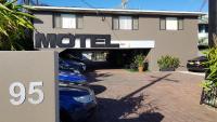 Gold Coast Airport Motel - Only 300 Meters To Airport Terminal - Bed and Breakfast