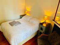 B&B London - Tapestry Apartment - Bed and Breakfast London