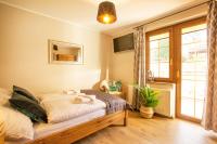 Dreibettzimmer mit Balkon