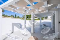 Total White Villa - Chambres d’hôtes Fontane Bianche