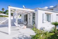 Total White Villa - B&B Fontane Bianche