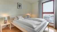 One-Bedroom Suite Apartment with Balcony