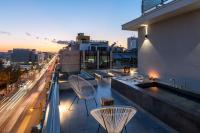 B&B Atenas - Hub Suites, Luxury living in Athens - Bed and Breakfast Atenas