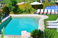 Entre Olivos: Very Charming Villa 18 SLEEPERS - B&B