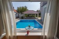 B&B Studenci - Holiday Home Mirela - Bed and Breakfast Studenci