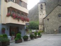 Hostal Montaña - Chambres d’hôtes Alíns