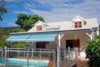 Villa Les Gallières - Bed and Breakfast Pointe-Noire