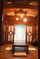 Korean-style Double Room 103 - Private Bathroom located in Room