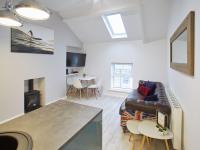 B&B Saltburn-by-the-Sea - Host & Stay - The Surfer's Loft Apartment - Bed and Breakfast Saltburn-by-the-Sea