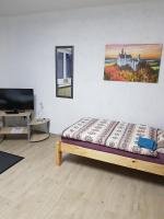 Habitación Triple Básica con baño compartido