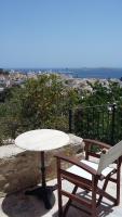 Stone house in Syros - B&B