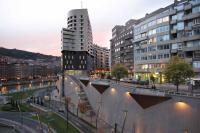 Apartamento frente al Guggenheim con wifi y parking privado ZBE -bajas emisiones gratis - Chambres d'hôtes Bilbao