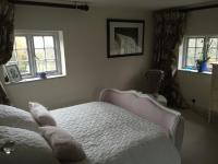 Double Room with Shared Bathroom and Lake View