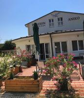 B&B Horné Saliby - PENZION ANIKO GOLD *** - Bed and Breakfast Horné Saliby