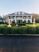 B&B Pflugerville - The Plantation House Boutique Inn - Bed and Breakfast Pflugerville