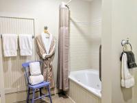 Deluxe King Room - Dahila