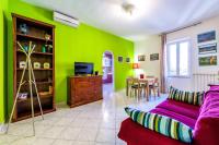 Apartment Angelo Emo 69 - Ferienwohnung Rom