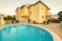 Villa con piscina privada
