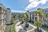Enormous One Bedroom Beauty in CBD! Free Parking - Ferienwohnung Auckland