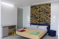 Dreibettzimmer mit Gartenblick