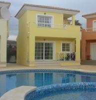 Nita Villa Altaona Golf Turquoise Sleeps 4 adults - B&B Banos y Mendigo