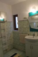 Queen Room with Private External Bathroom 