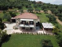 Tre Laghi Countryhouse Luminous with pool and aircon - B&B Città Sant'Angelo