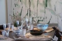 Crete Beachfront Sunkiss, Panoramic Views & Pool - Chambres d’hôtes Almirida