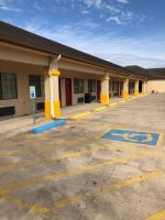 Los Fresnos Inn and Suites - Chambres d'hôtes Los Fresnos