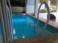 A Touch of Pink Secret Eco Retreat with Pool, Starlink WiFi, Netflix, Mountain Views - Peaceful Stay in Puerto Princesa Near Underground River, Firefly Watching, and Waterfalls - Perfect Stop Between El Nido, Port Barton, and Puerto City - Scooter Rental - B&B Puerto Princesa