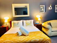 Kamer met Queensize Bed en Slaapbank