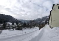 Riverside Ski Apartment - Ferienwohnung