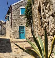 Kamena kuća Vrh - B&B