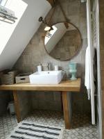 Kamer met Kingsize Bed en Uitzicht op de Tuin