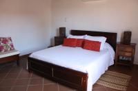 Chambre Lit Queen-Size - Vue sur Jardin