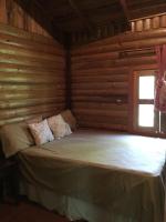 Deluxe Room (2 Adults + 1 Child)