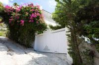 Beautiful, Private Villa by the Sea - B&B