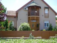 Xénia Apartmanok - Ferienwohnung