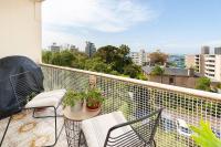 Home with a View with Pool and Roof Terrace Garden - Chambres d’hôtes Sydney