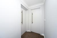 Amazing Apartment near Bournemouth, Poole & Sandbanks - WiFi & Smart TV - Newly Renovated! Great Location! - Bed and Breakfast
